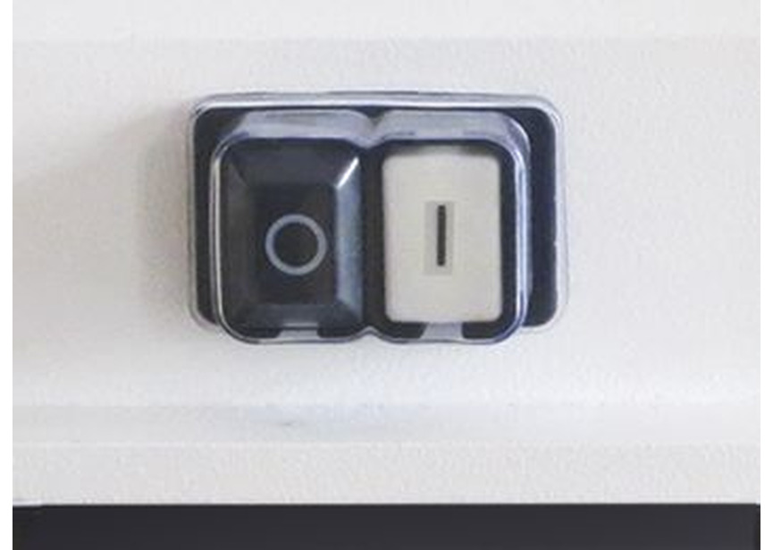 Lage voltage start (wit) en stopknop (zwart)
